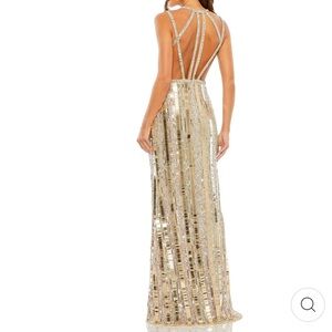HALTER NECK EMBELLISHED DETAILED BACK GOWN Mac Duggal, nude silver